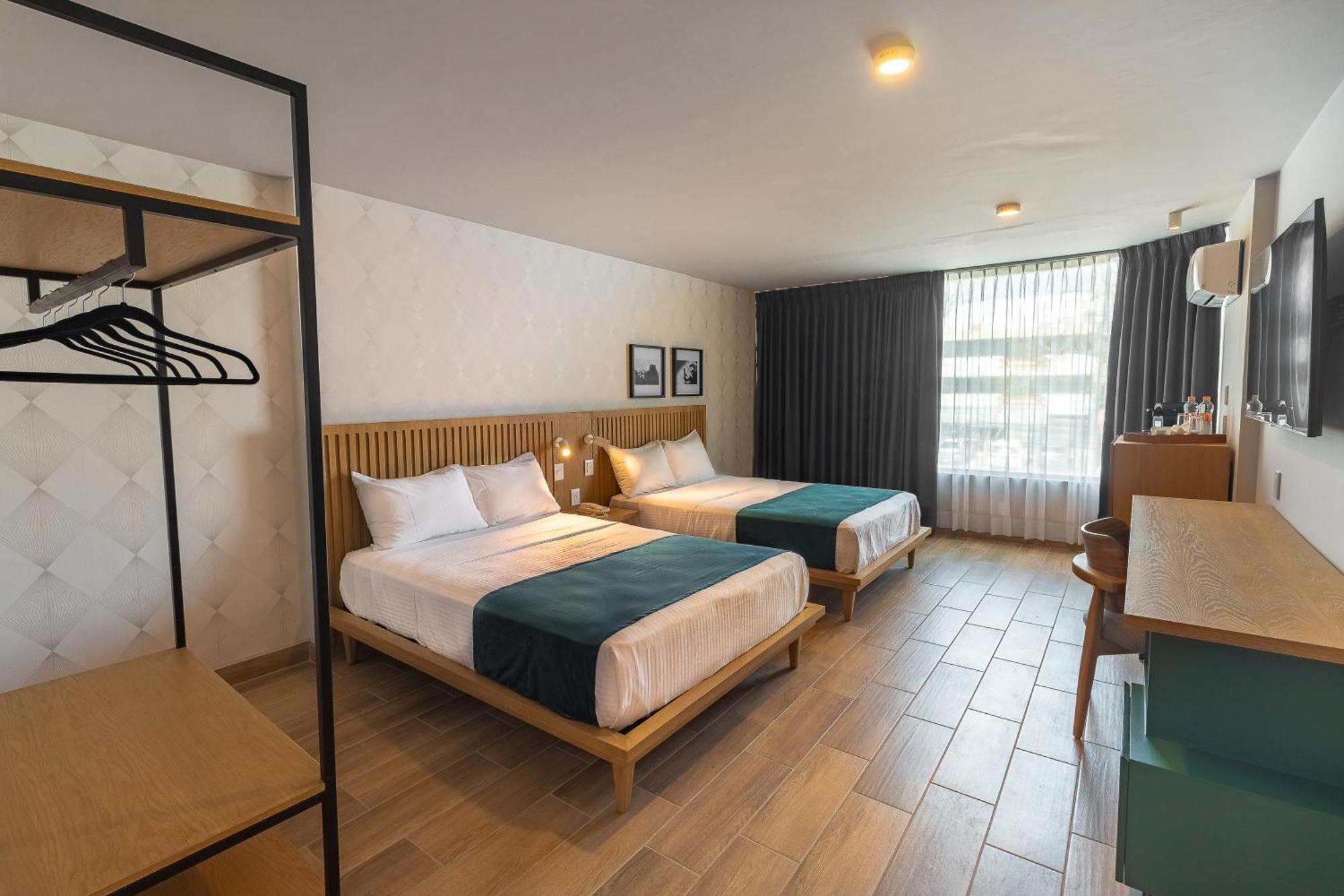 Twin Room,1539602623:JPEG