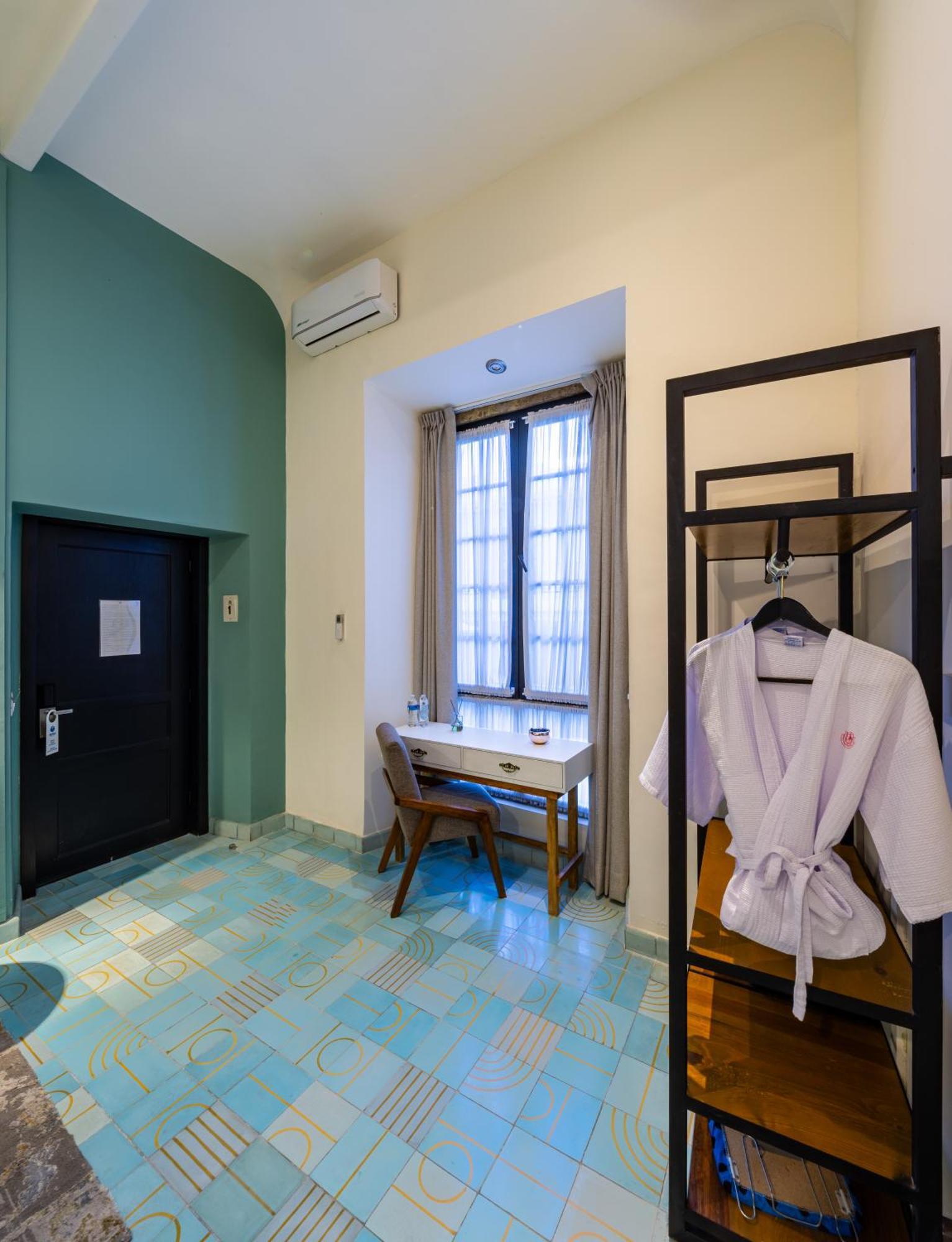Superior Queen Room