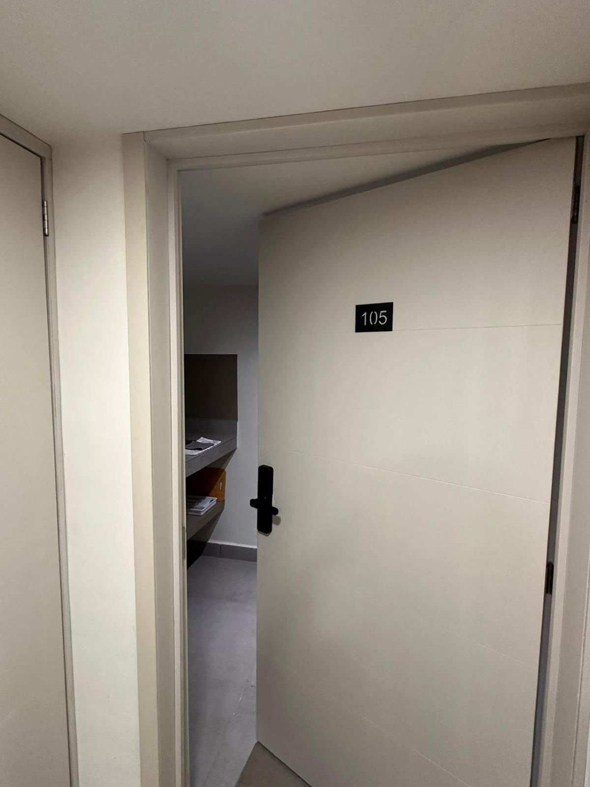 Deluxe Queen Room,1639491679:JPEG