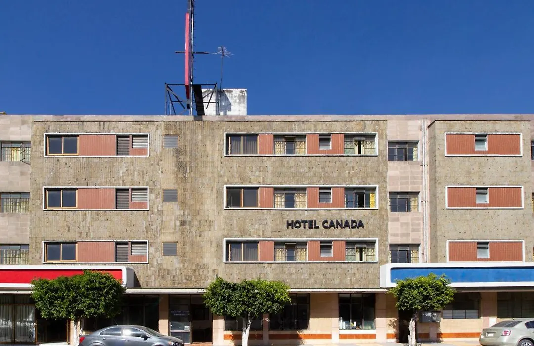 Hotel Canada-1