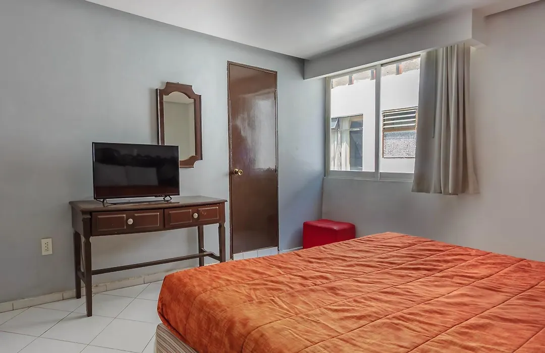 Capital O Hotel Colon Express Guadalajara-1