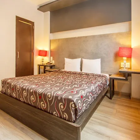Capital O Hotel Del Parque Guadalajara-3
