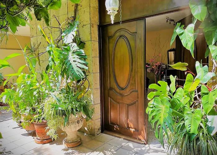 Dickinson Guest House, Guadalajara Expo