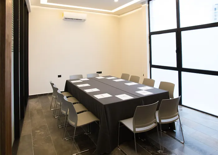 Gumont Guadalajara López Mateos - Minerva